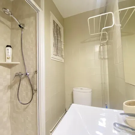 R160 Vista Mar Apartment